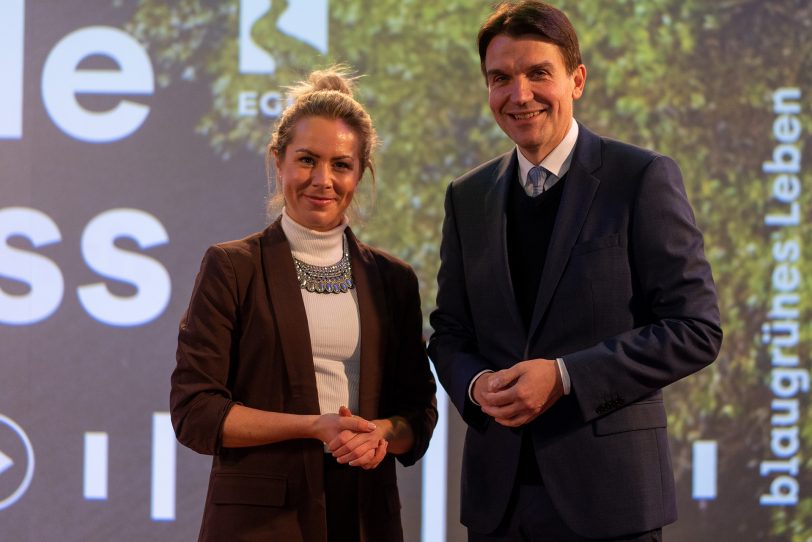 Ines Marbach und Prof. Dr. Uli Paetzel schließen das Jahr mit der Podcastfolge ab.