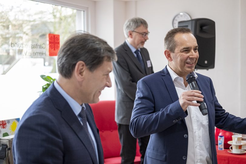 Eröffnung des Cafe Blickwinkel der Caritas. Im Bild (v-l): Oberbürgermeister Dr. Frank Dudda und Caritas-Geschäftsführer Ansgar Montag.