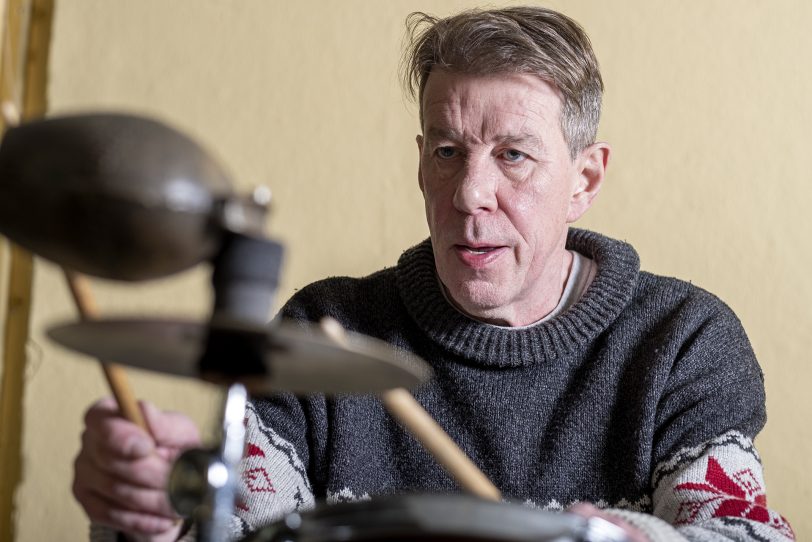 Der Schlagzeuger Achim Krämer.