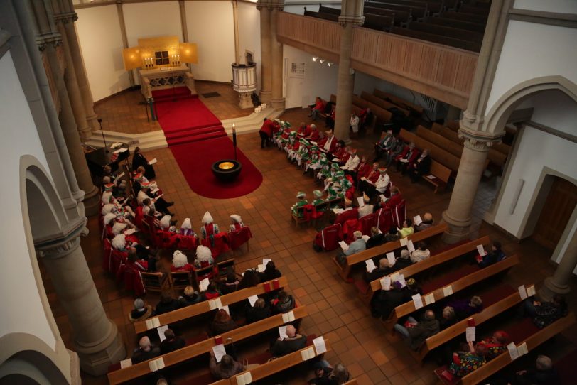 Karnevalistischer Gottesdienst mit der 1. HeKaGe.