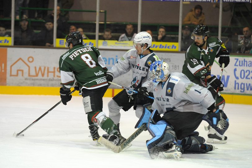 Herner EV – Icefighters Leipzig 4 : 3 (5.3.2017).