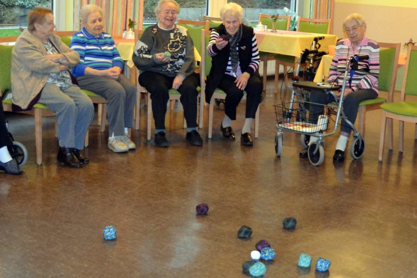 Boccia und Dosenwerfen im Eva-von-Tiele-Winckler-Haus.