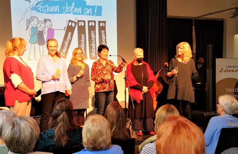 v.l. Ulrike Leimanzik, Susanne Wormut, Annelie Gogolla und Antonie Brieske, Siglinde Merkert und Martina Ruße freuten sich über die zahlreichen Gäste.