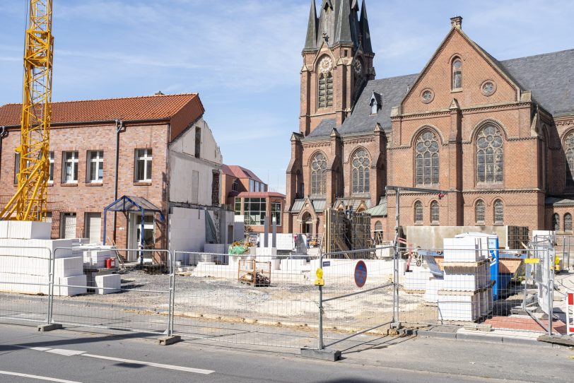 Gottesdienst mit anschließender Grundsteinlegung für den Erweiterungsbau des evangelischen Gemeindezentrums der Kreuzkirchen-Gemeinde am Europaplatz in Herne (NW), am Sonntag (15.09.2019).